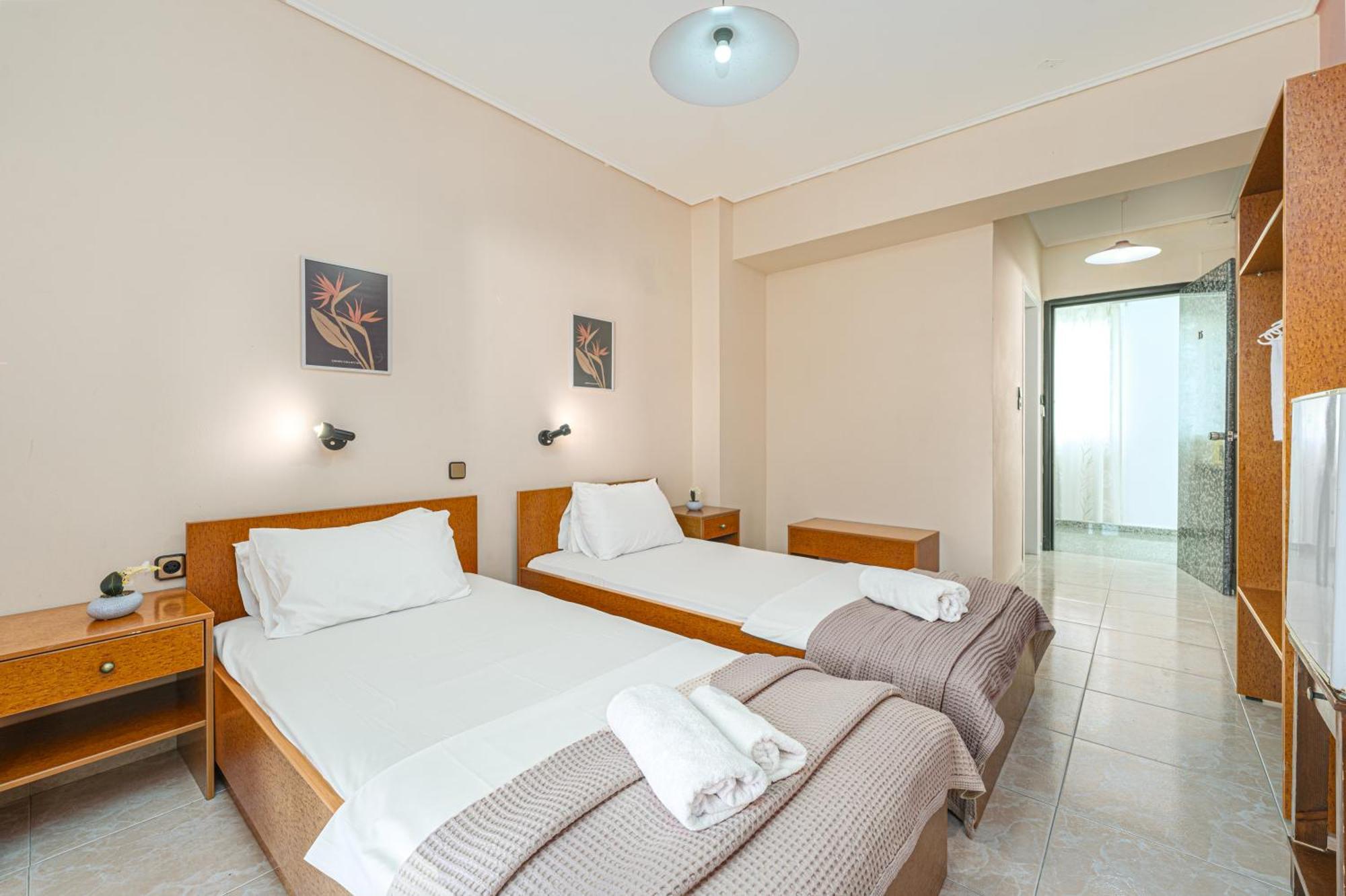 Hotel Aura ลากานาส ภายนอก รูปภาพ